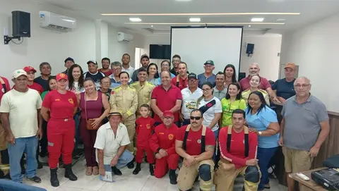 A Câmara Municipal de Sumé sediou o 1º Encontro do Movimento Cariri Sem Fogo de 2026, r...