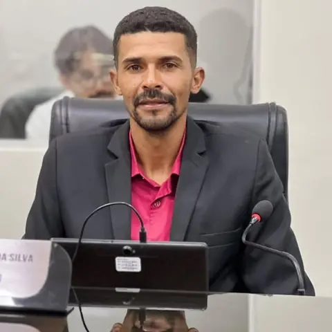 A Câmara Municipal de Sumé realizou, na noite da última terça-feira (13), mais uma sess...