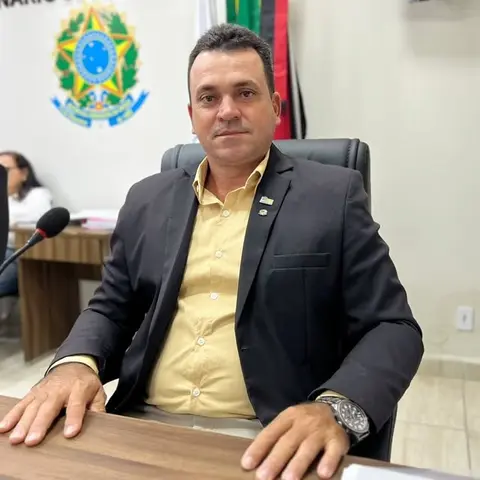 A Câmara Municipal de Sumé realizou, na noite da última terça-feira (13), mais uma sess...