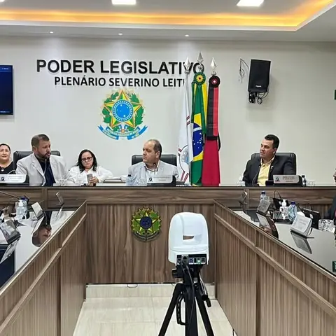 A Câmara Municipal de Sumé realizou, na noite da última terça-feira (13), mais uma sess...