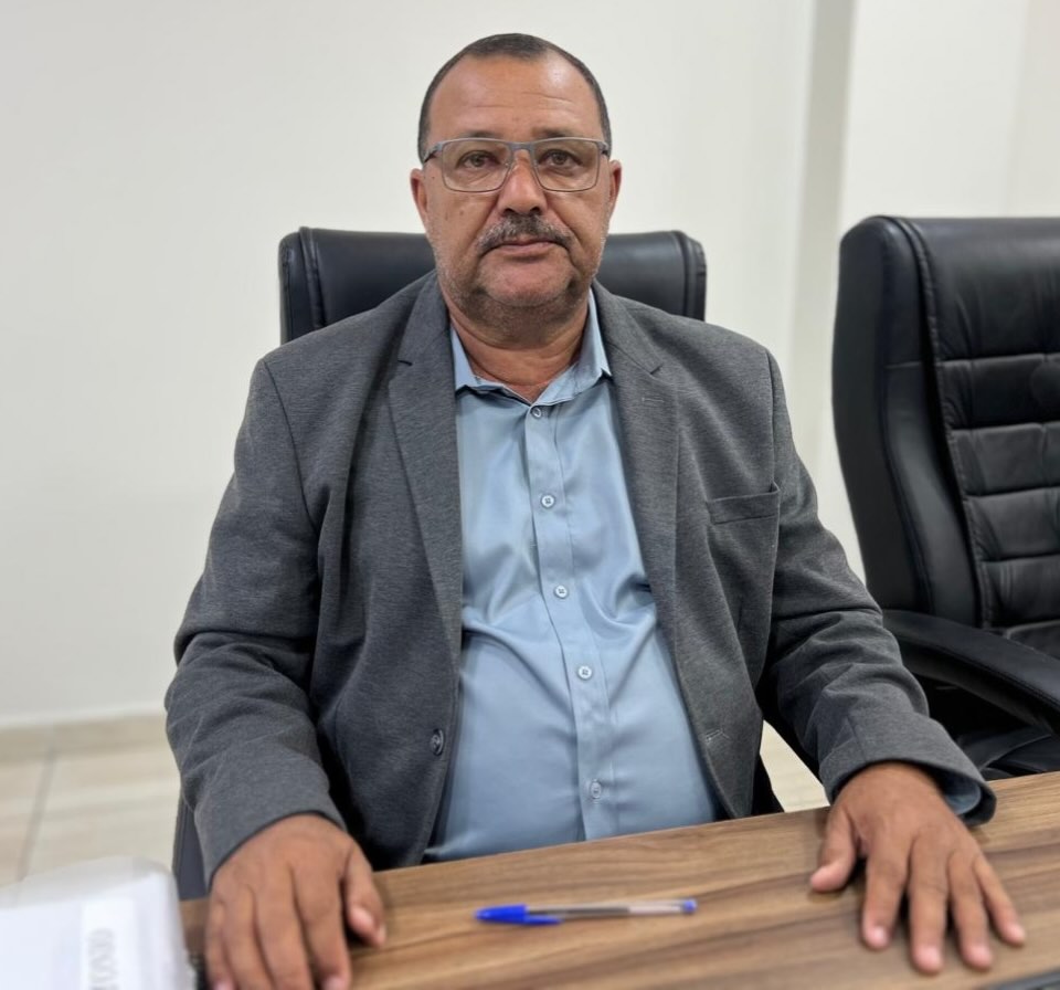 A Câmara Municipal de Sumé realizou, na noite da última terça-feira (4), a primeira ses...