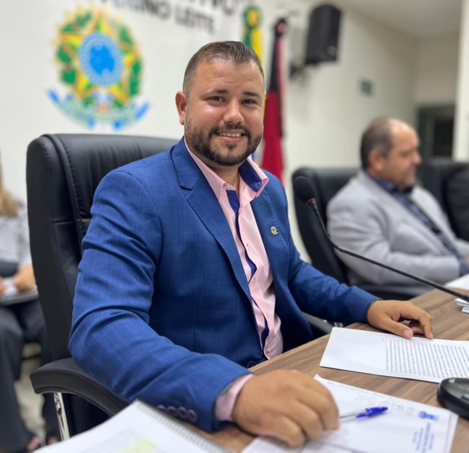 A Câmara Municipal de Sumé realizou, na noite da última terça-feira (4), a primeira ses...