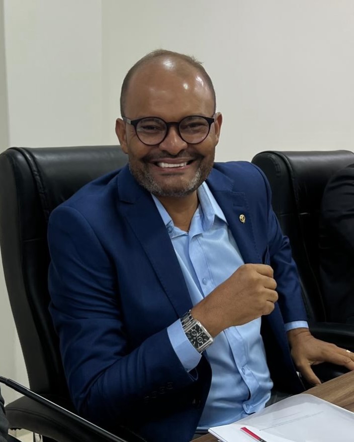 A Câmara Municipal de Sumé realizou, na noite da última terça-feira (4), a primeira ses...
