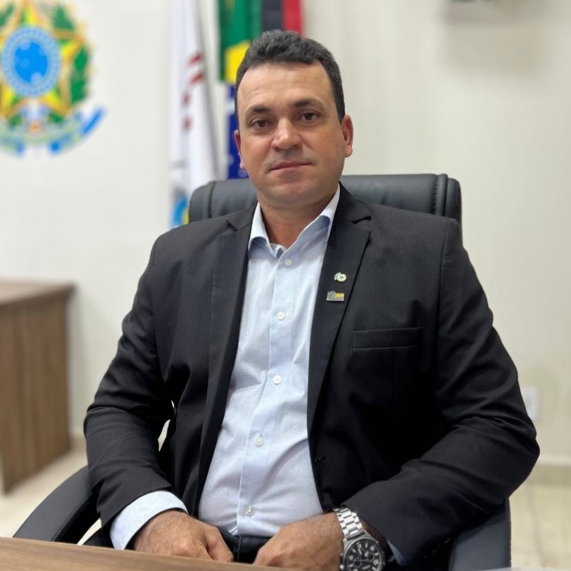 A Câmara Municipal de Sumé realizou, na noite da última terça-feira (4), a primeira ses...