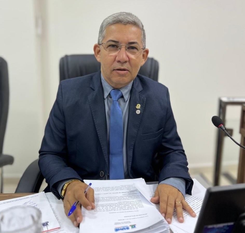 A Câmara Municipal de Sumé realizou, na noite desta terça-feira (25), mais uma sessão o...